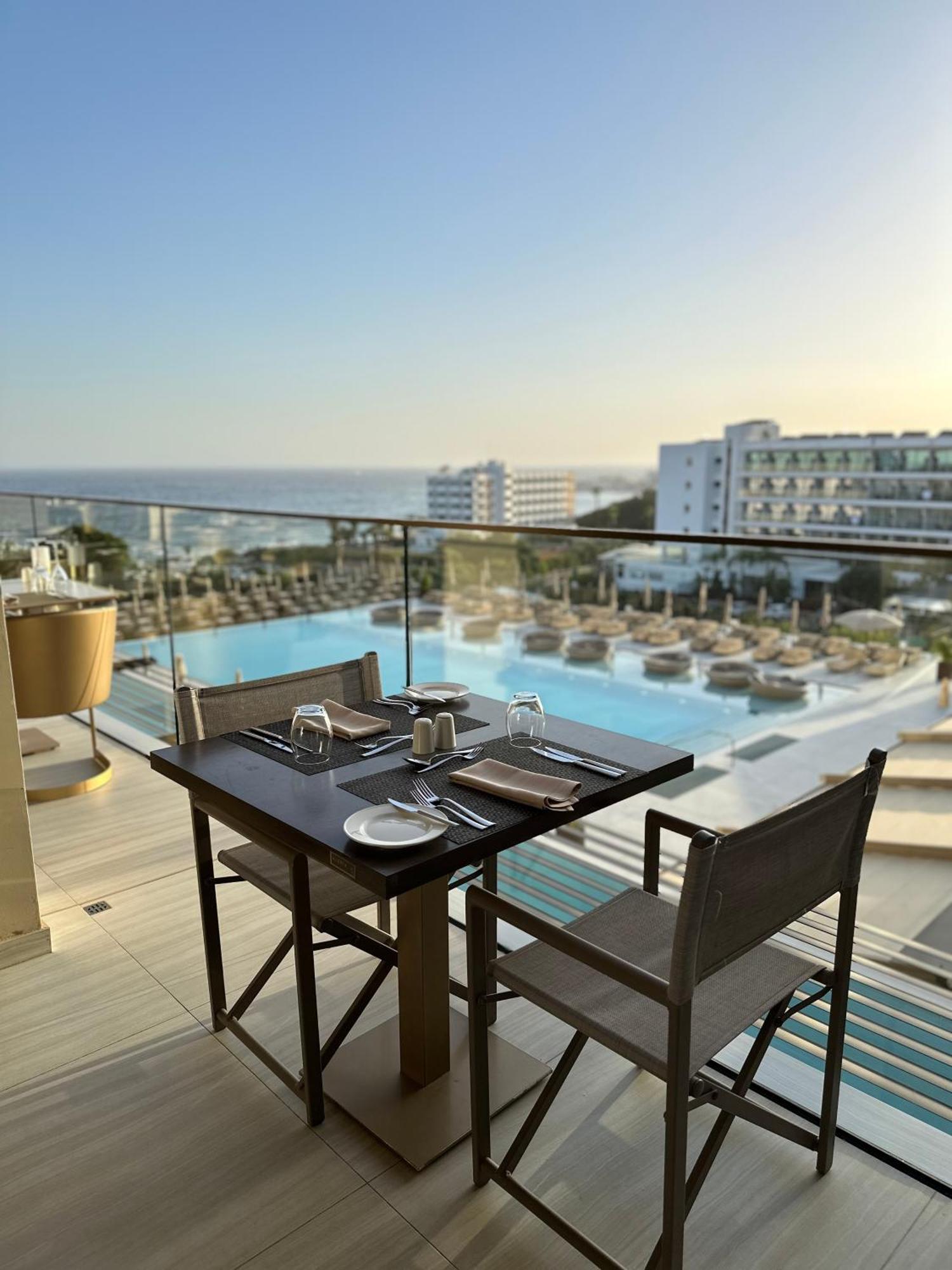 Amarande (Adults Only) Hotel Айя Напа Екстериор снимка A table set for dinner